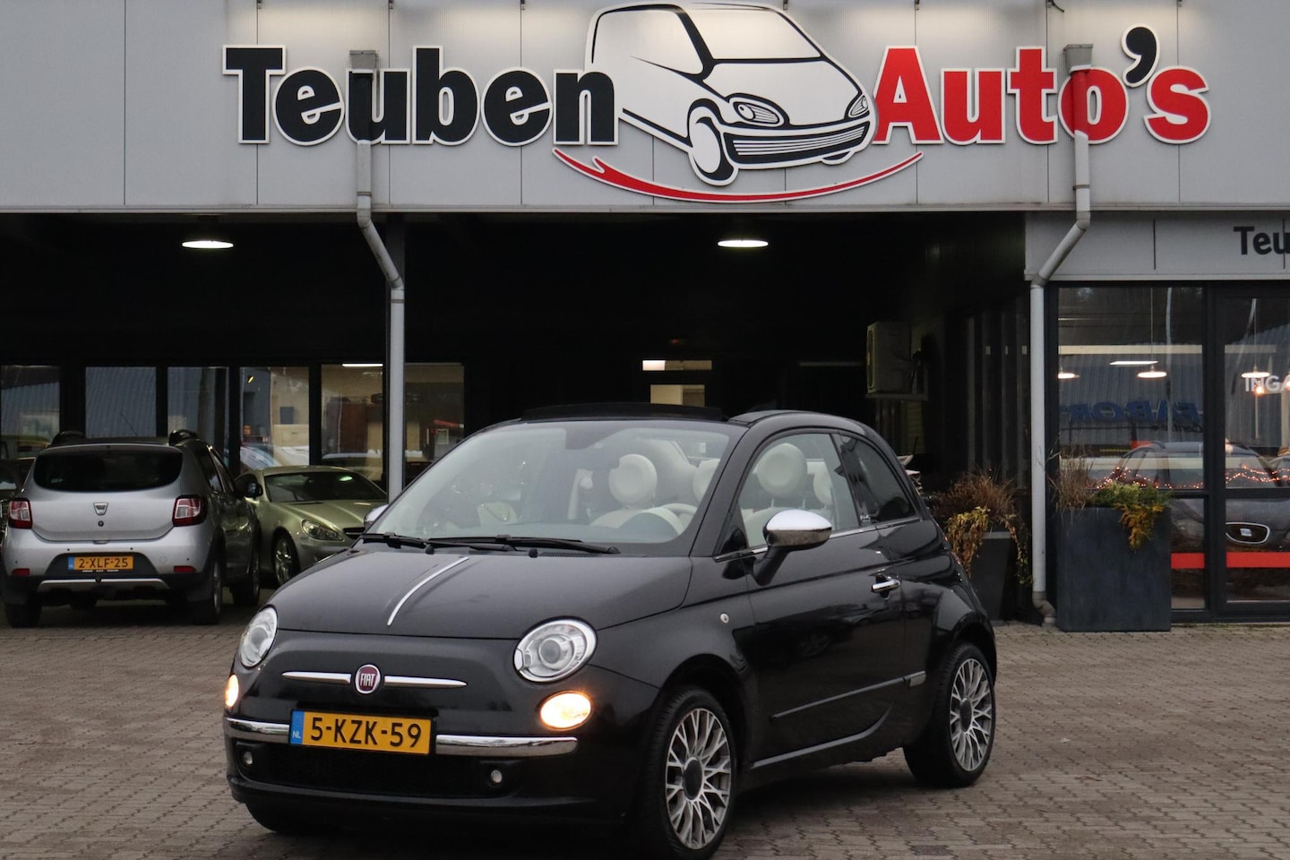 Fiat 500 C - 0.9 TwinAir Lounge Cabrio, Climate control, Rood lederen interieur, Lichtmetalen wielen - AutoWereld.nl