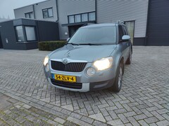 Skoda Yeti - Cross 1.2 TSI 77KW Dsg7 2013 Nav Cemera