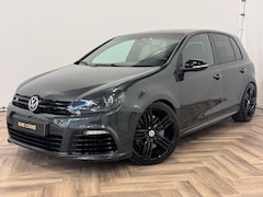 Volkswagen Golf - 2.0 R 4-Motion