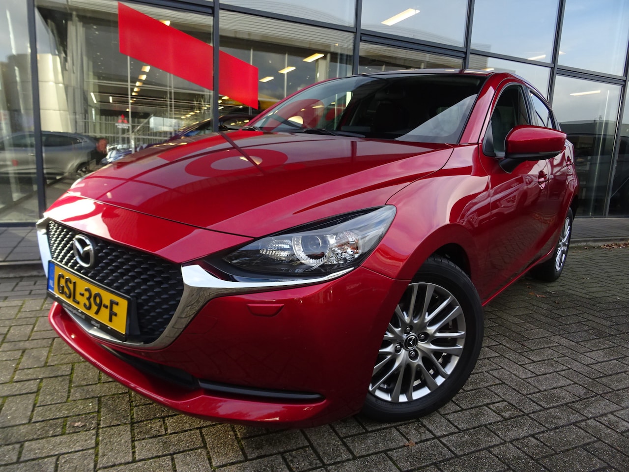 Mazda 2 - 1.5 Skyactiv-G Edition / NAVIGATIE / CRUISE CONTROL / CAMERA ACHTER - AutoWereld.nl