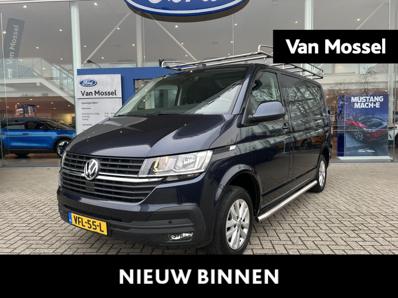 Volkswagen Transporter - 2.0 TDI L1H1 26 Bulli | Imperiaal | Houten Vloer | Navigatie - AutoWereld.nl