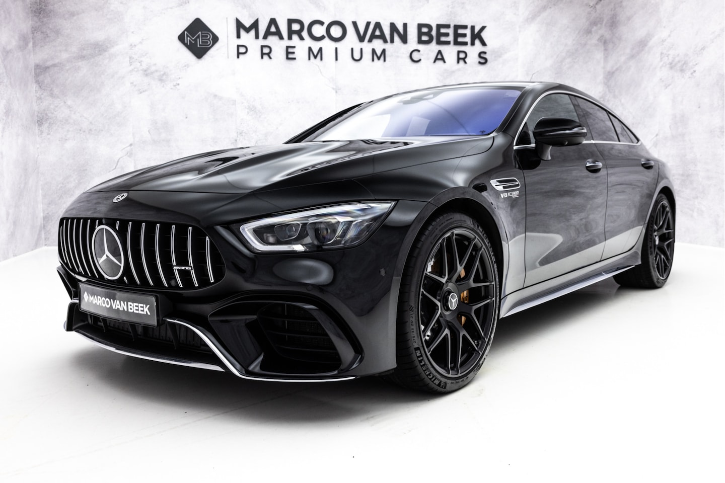 Mercedes-Benz AMG GT 4-Door Coupe - AMG 63 S 4MATIC+ Premium Plus | Keramisch | Carbon | Schuifdak | Distronic+ - AutoWereld.nl