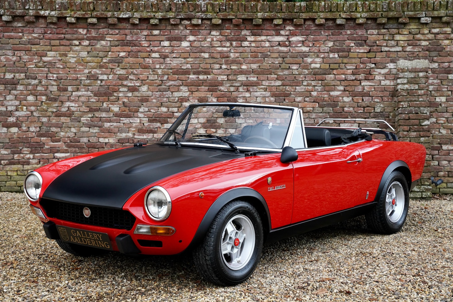 Fiat 124 - Abarth Rally "Stradale" Carefully restored to correct factory specifications, This "CSA" e - AutoWereld.nl