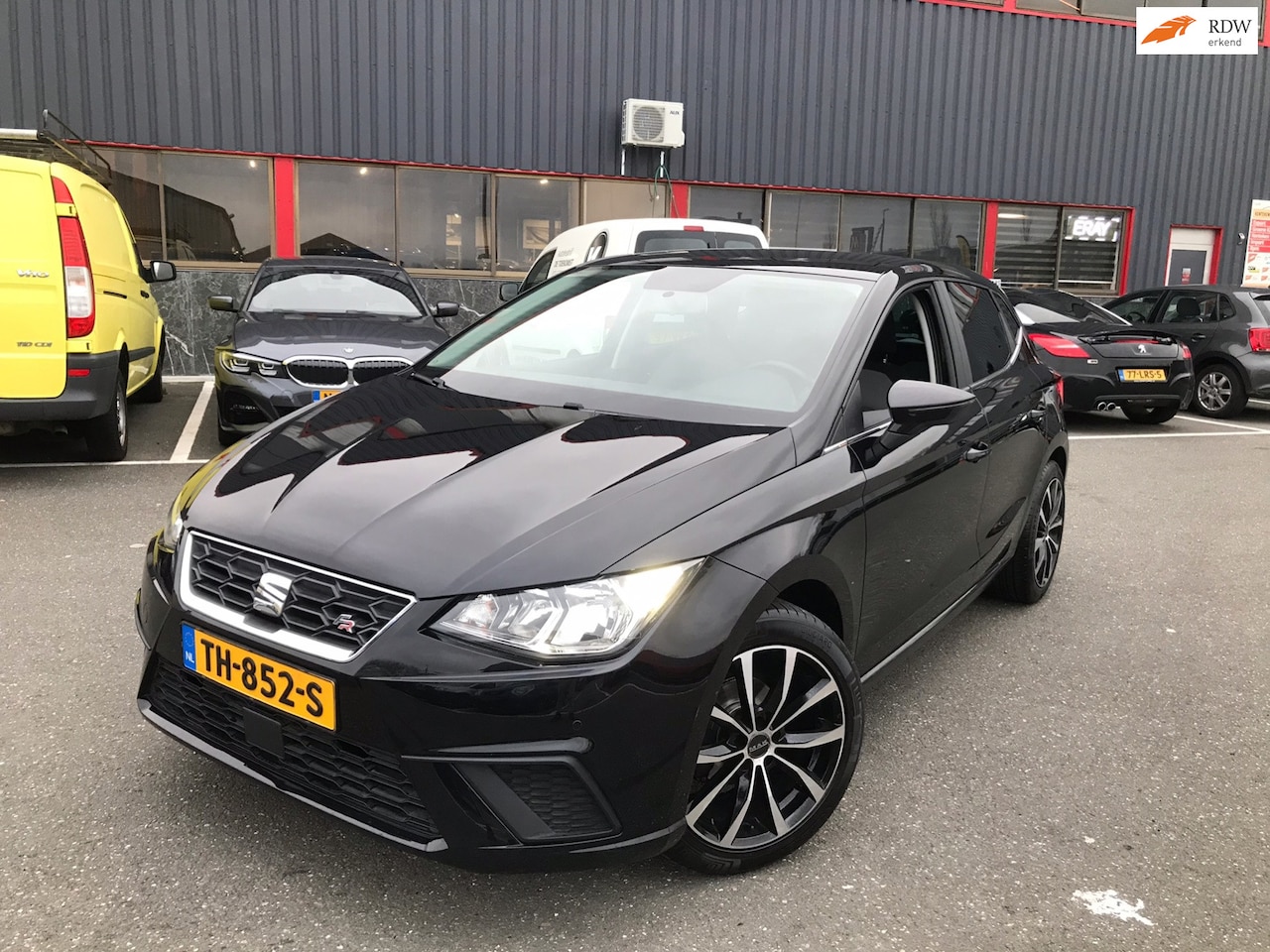 Seat Ibiza - 1.0 MPI Reference // NAVI /AIRCO / BLEUTOOTH / LM VELGEN - AutoWereld.nl