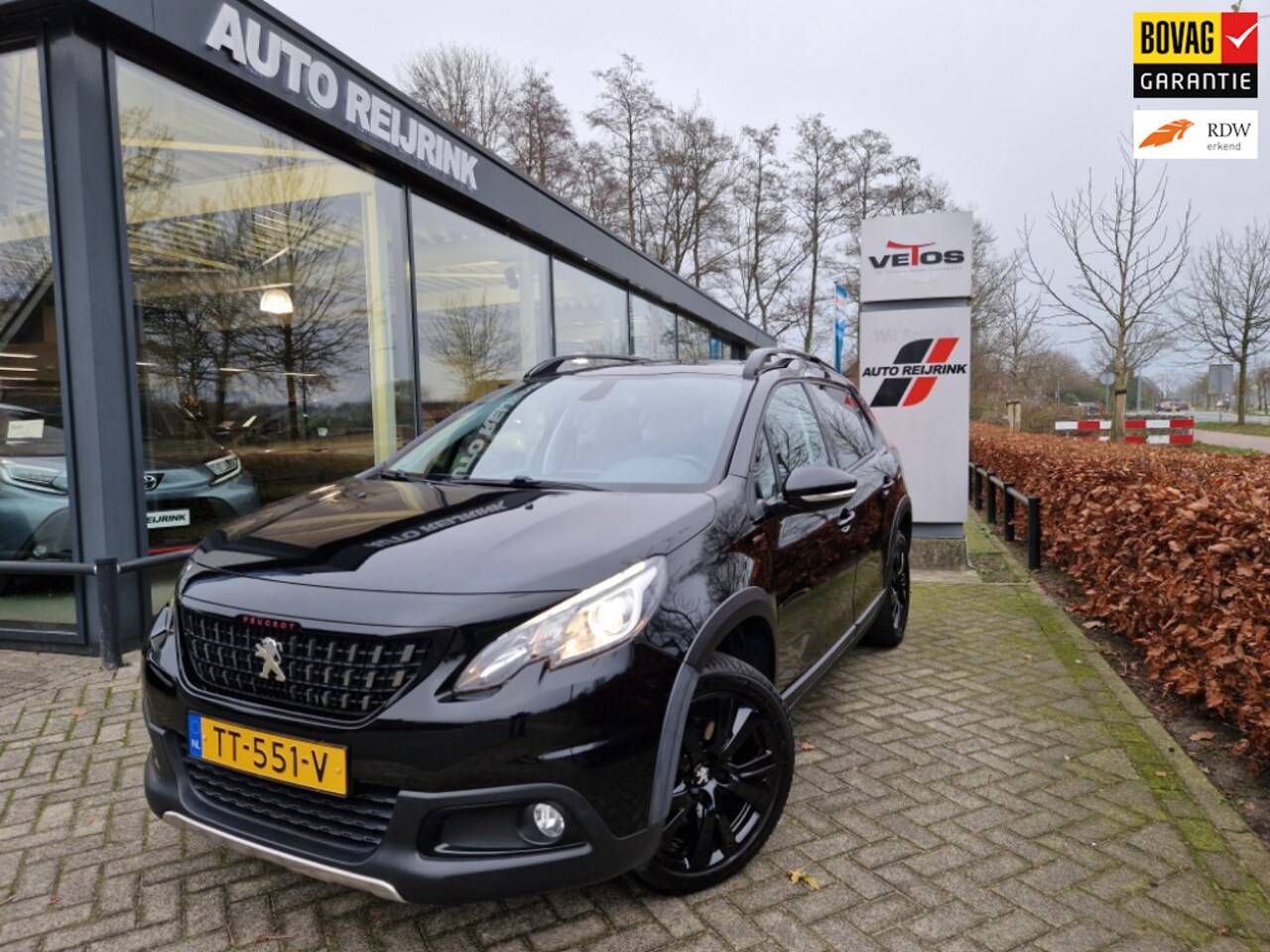 Peugeot 2008 - 1.2 PureTech GT-line/PANORAMADAK/TREKHAAK/NAVI/CAMERA - AutoWereld.nl