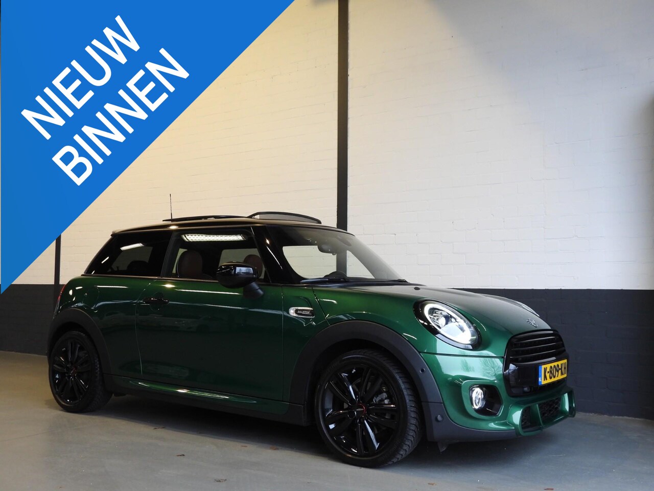 MINI John Cooper Works - Mini 1.5 Aut. Dalston JCW NAVI/LEER/SCHUIFDAK/LED/17"LMV! - AutoWereld.nl