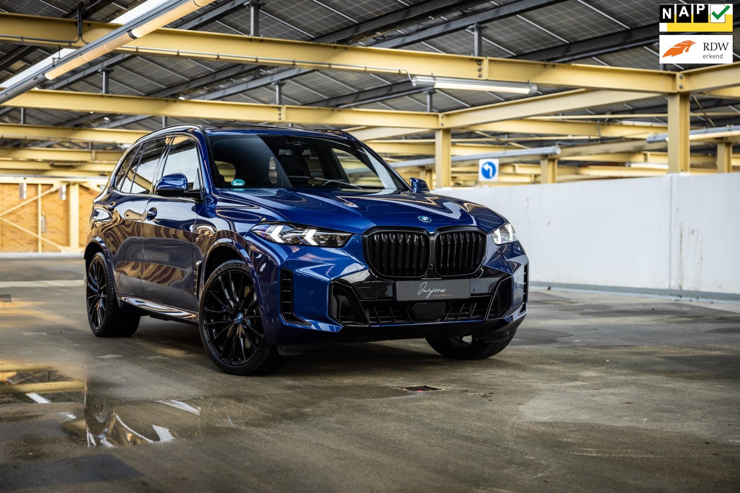 BMW X5 - XDrive50e M-Sport (490pk) Sonderlackierung - Uniek - AutoWereld.nl