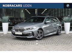 BMW 1-serie - 118i High Executive M Sport Automaat / Panoramdak / Trekhaak / Sportstoelen / Stoelverwarm