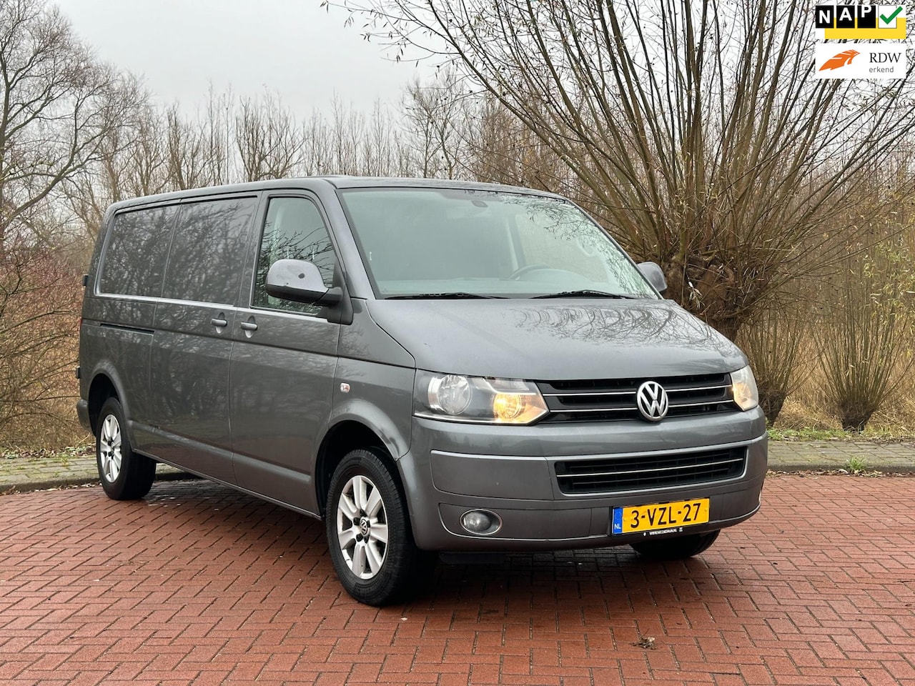 Volkswagen Transporter - 2.0 TDI L2H1 BM DC Trendline 2.0 TDI L2H1 BM DC Trendline - AutoWereld.nl