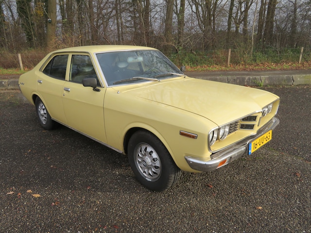 toyota-corona-mkii-2000-de-luxe.jpg