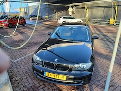 BMW 1-serie - 118i Business Line