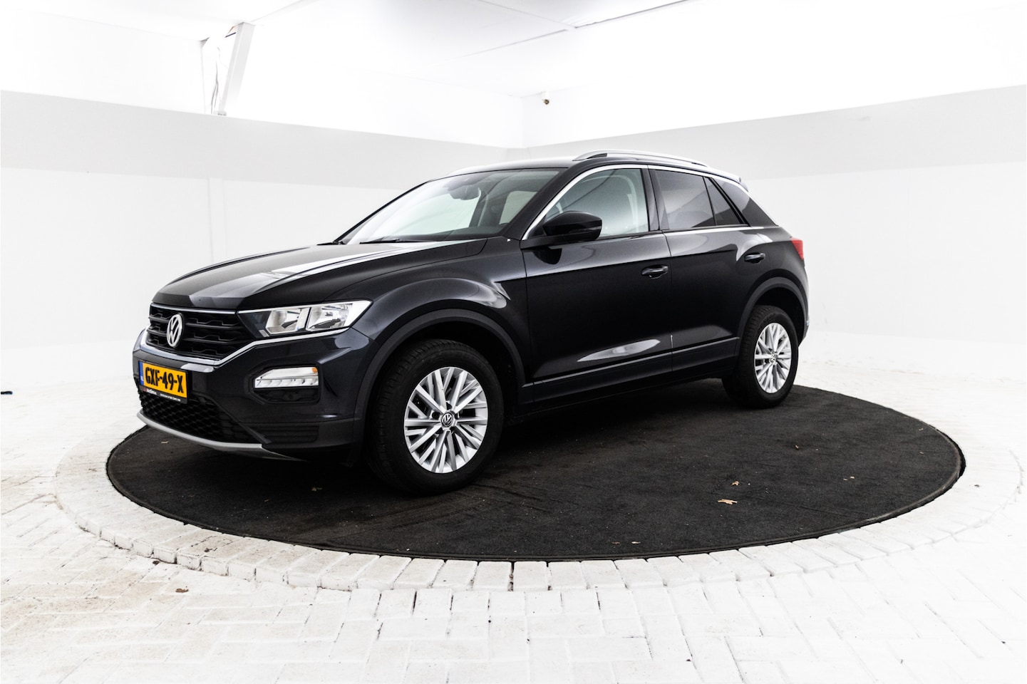 Volkswagen T-Roc - 1.0 TSI Style Navigatie, Apple carplay, Lmv, - AutoWereld.nl