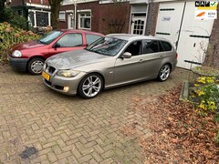 BMW 3-serie Touring - 320d lci facelift 2011 Lichte schade 320 2.0 d