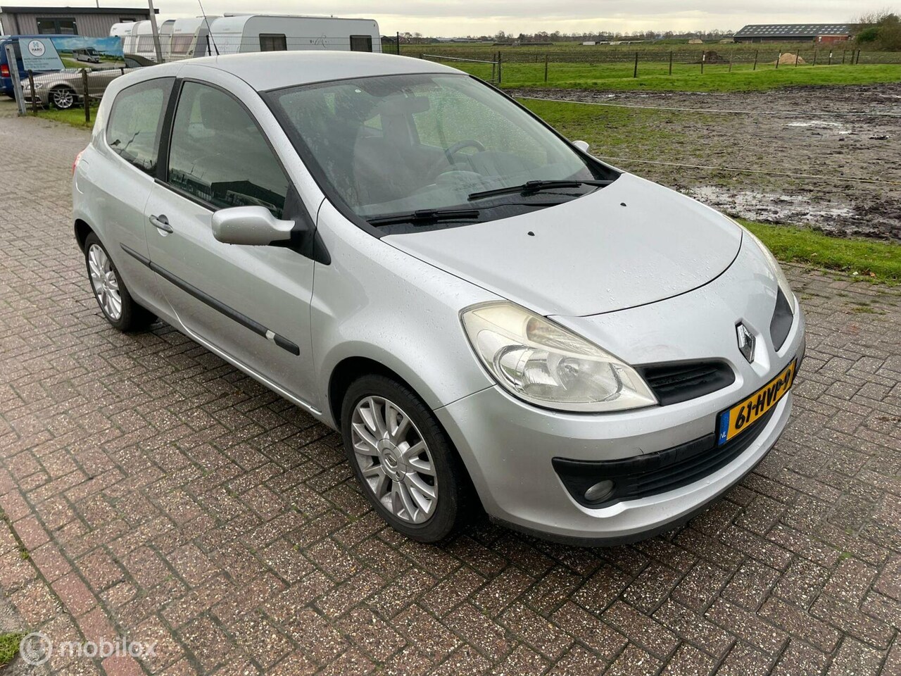 Renault Clio - 1.2 TCE Expression 1.2 TCe Expression - AutoWereld.nl