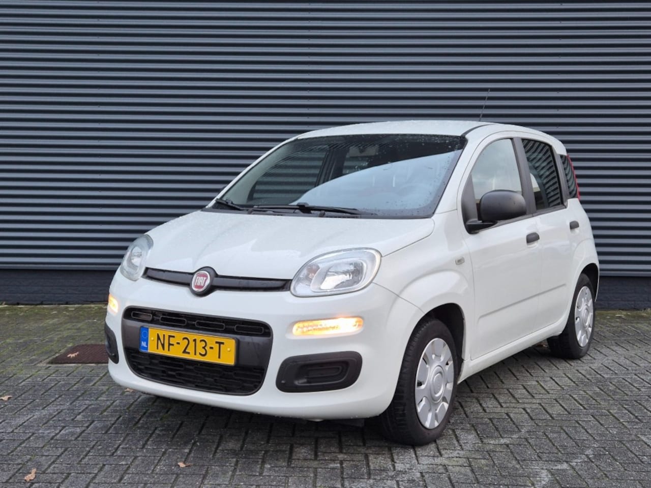 Fiat Panda - 1.2 69 POPSTAR / Airco - AutoWereld.nl