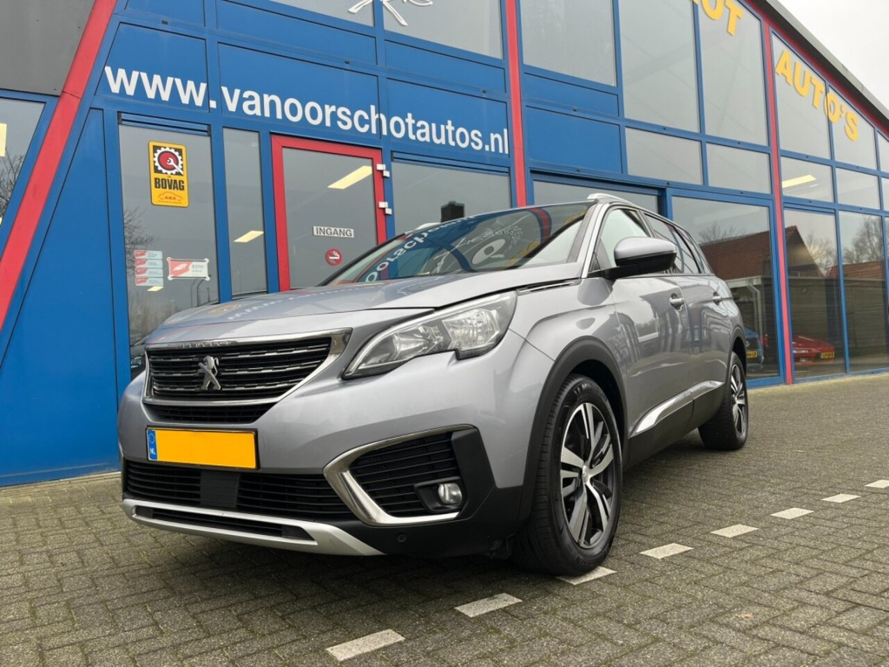 Peugeot 5008 - 1.2 130pk 7-Persoons Navi Carplay Panodak Led Airco(ECC) - AutoWereld.nl