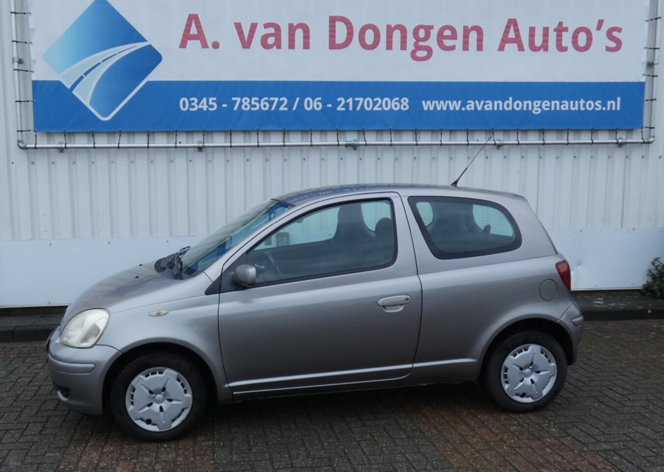 Toyota Yaris - 1.0 VVT-I LUNA.Nieuwe Uitlaat,APK 5-12-25 - AutoWereld.nl