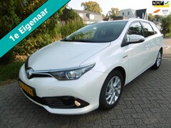 Toyota Auris Touring Sports - 1.8 Hybrid 1e eig. Navi Panoramadak Trekhaak