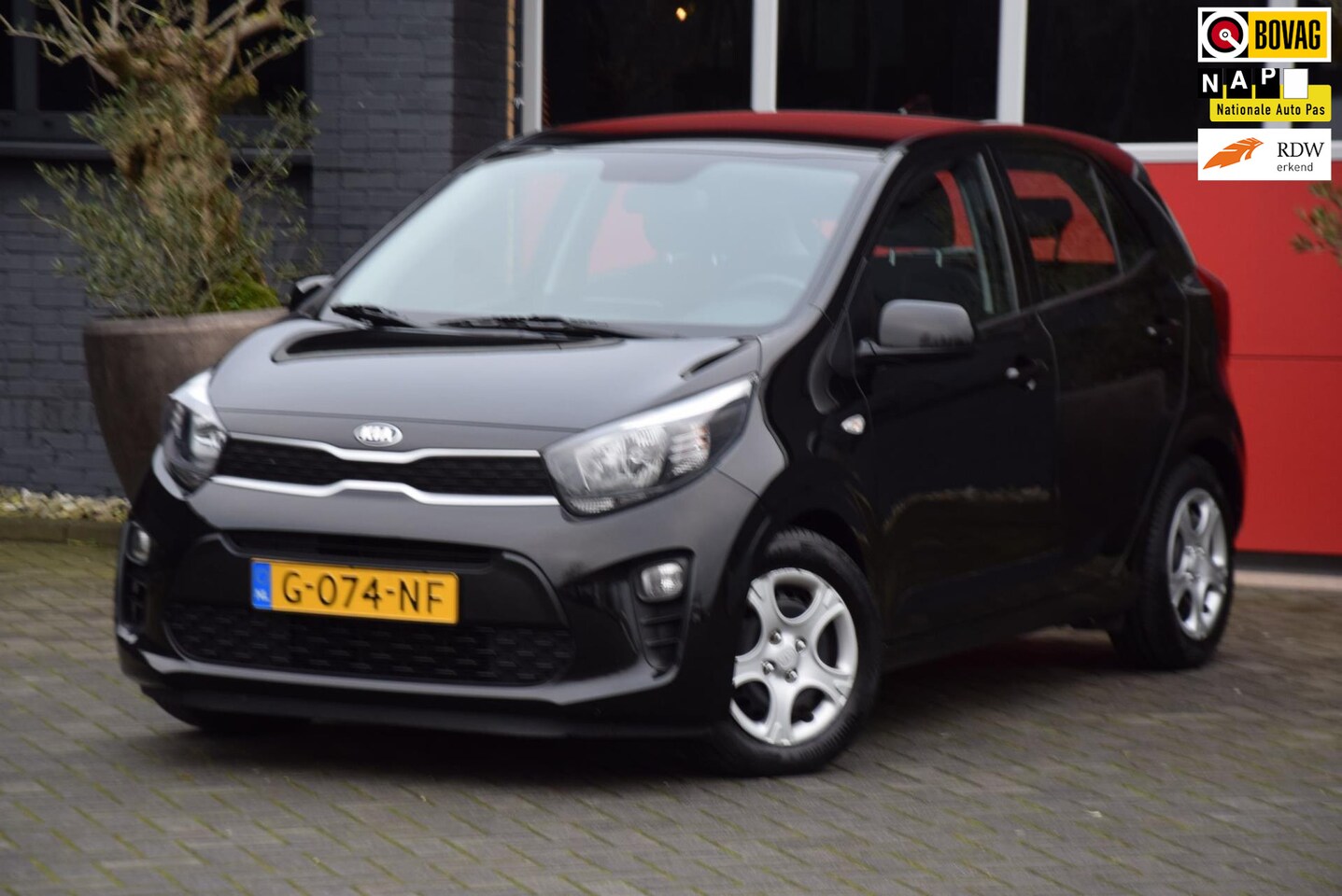 Kia Picanto - 1.0 MPi ComfortPlusLine 2019 Navigatie Carplay 5 Deurs Airco 15x op voorraad! - AutoWereld.nl