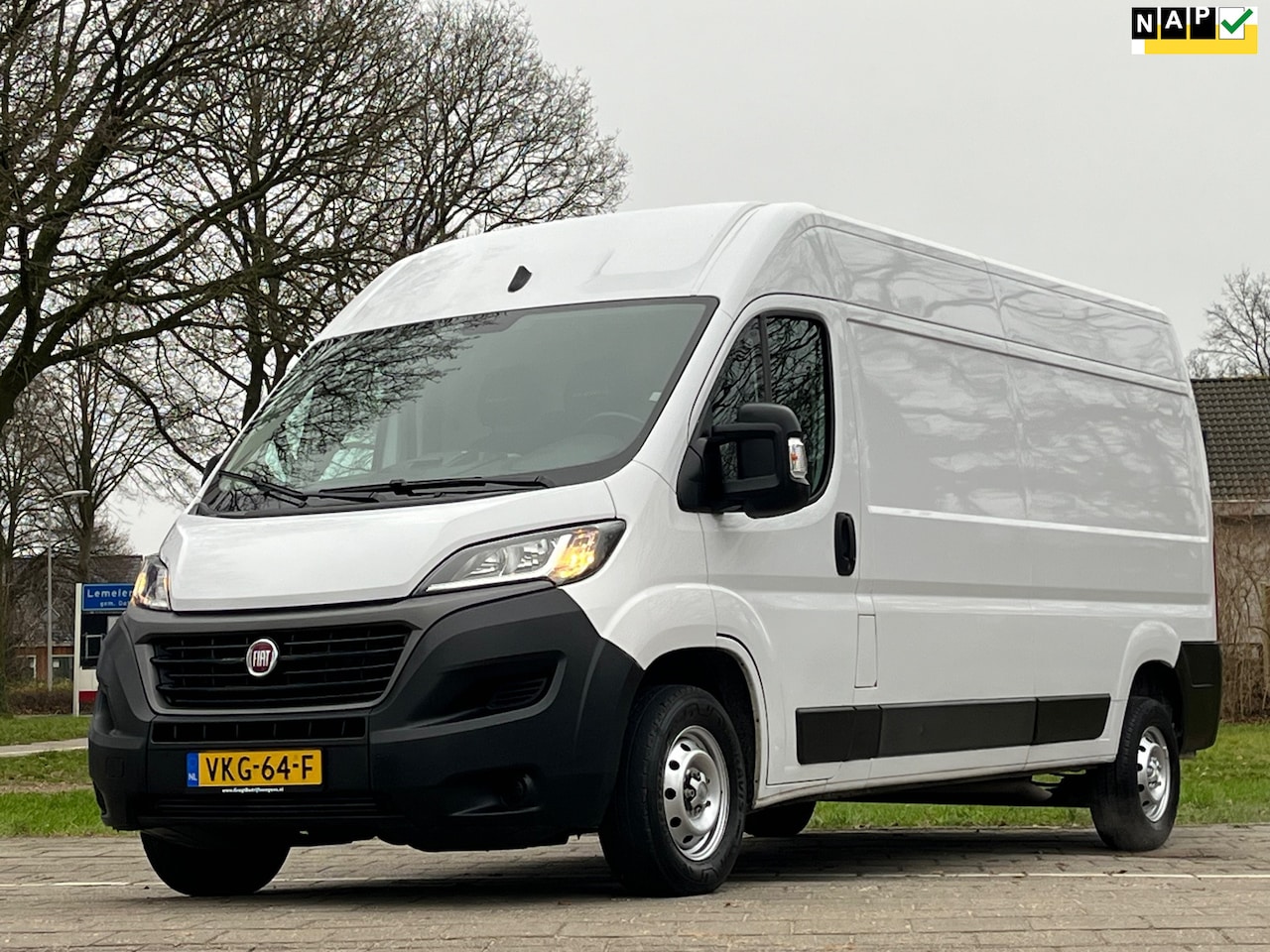 Fiat Ducato - 33 2.3 MultiJet L3H2|NAP|EURO6|airco|cruise control|achteruitrijcamera|navigatie|drie zitp - AutoWereld.nl