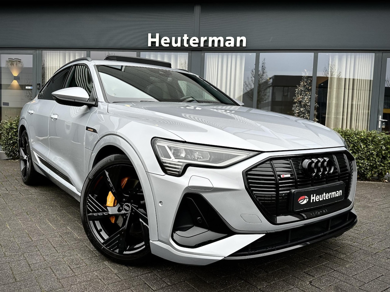 Audi e-tron Sportback - 50 Quattro Black Edition/ Pano/ Sfeerverl./ B&O - AutoWereld.nl