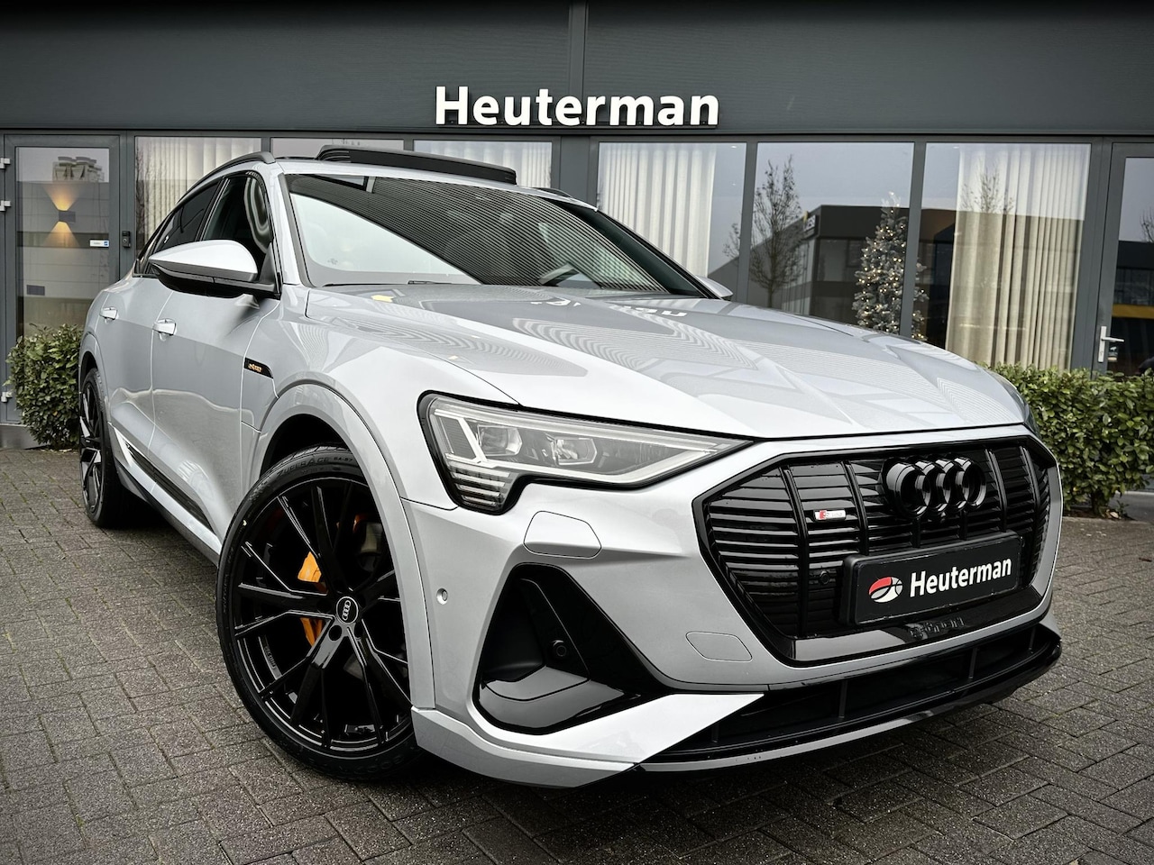 Audi e-tron Sportback - 50 Quattro Black Edition/ Pano/ Sfeerverl./ B&O - AutoWereld.nl