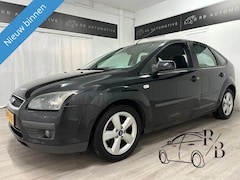 Ford Focus - 1.6-16V First Edition