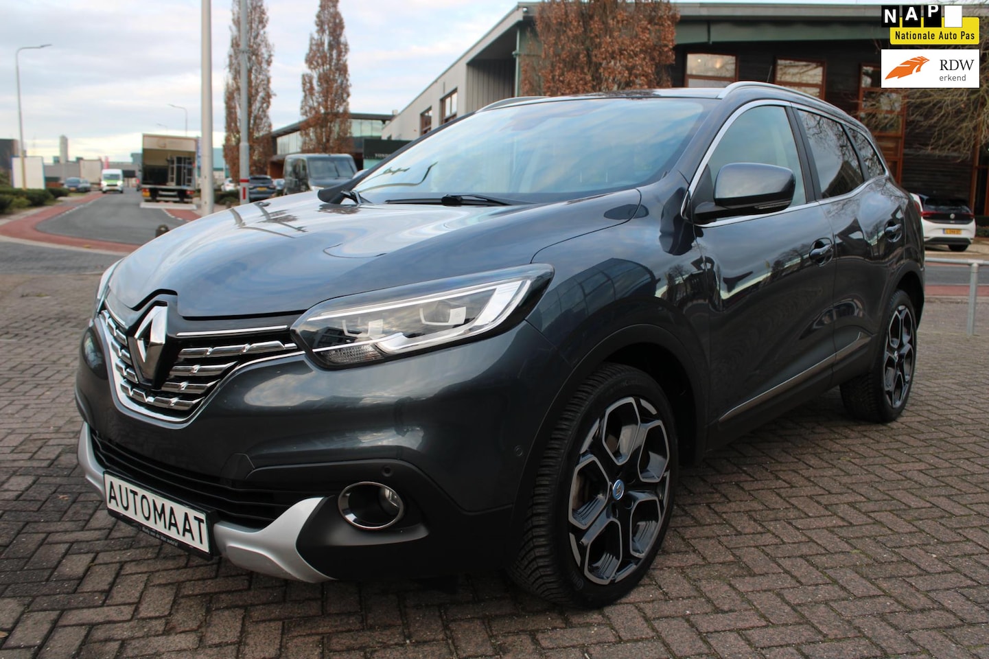 Renault Kadjar - 1.2 TCe Crossboarder-S AUTOMAAT - AutoWereld.nl