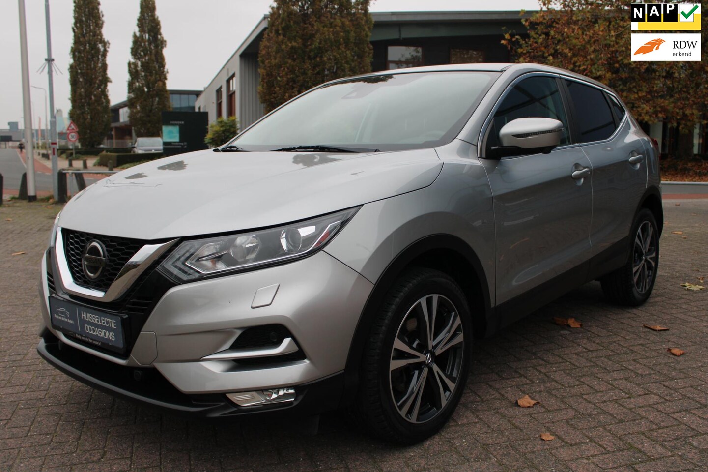 Nissan Qashqai - TEKNA 140 PK 19 INCH NAV. TREKHAAK NIEUWE MODEL - AutoWereld.nl