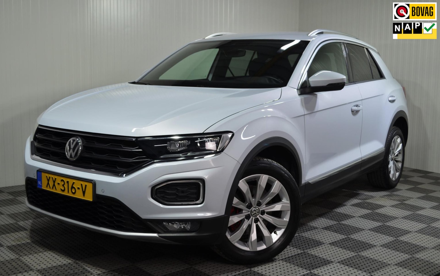 Volkswagen T-Roc - 1.5 TSI Sport / DSG / LED / Virtual Cockpit / Carplay / Adap.Cruise / PDC / NL auto - AutoWereld.nl