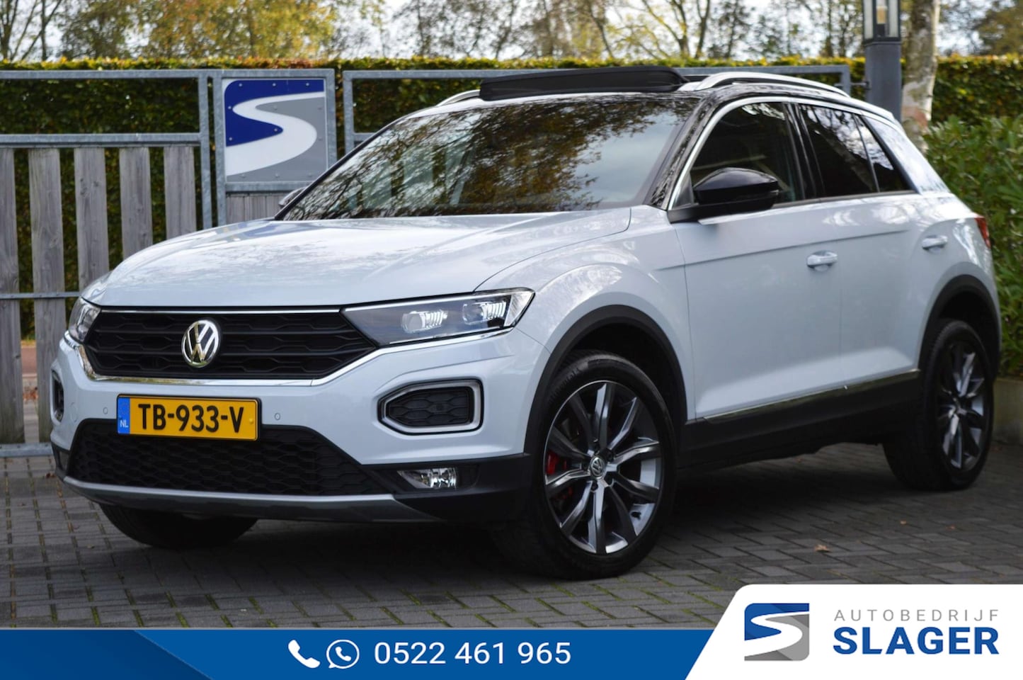 Volkswagen T-Roc - 1.5 TSI Sport - Pano|LED|ACC|Lane assist|Virtual cockpit - AutoWereld.nl