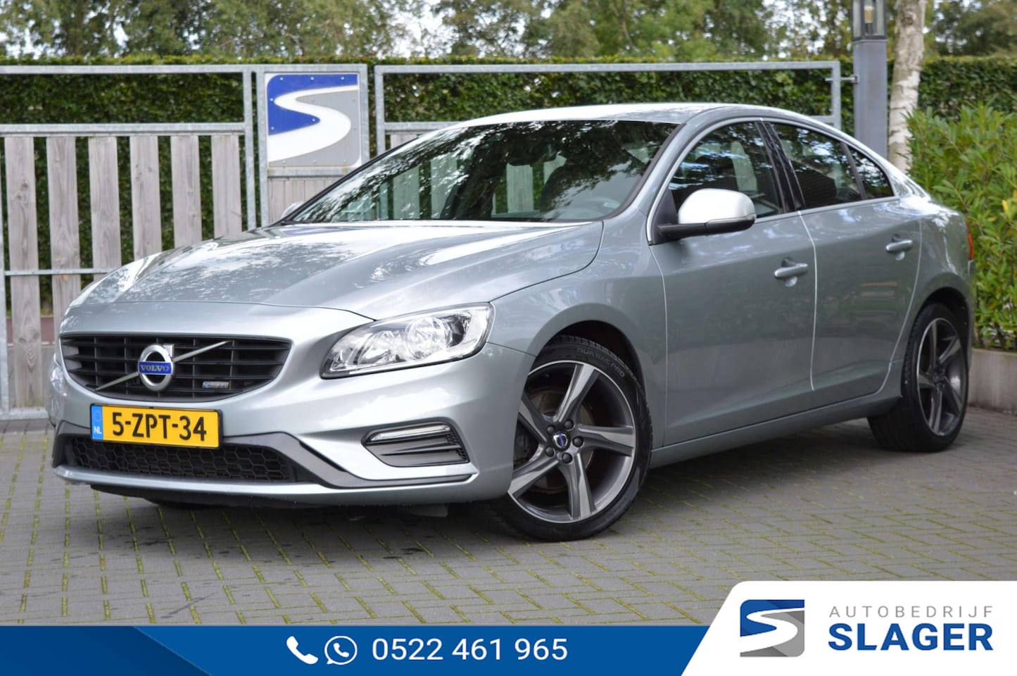 Volvo S60 - 1.6 T3 R-Design | Automaat | Navi | Leder - AutoWereld.nl