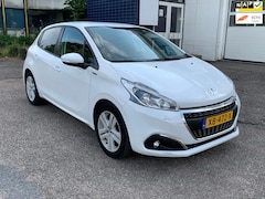 Peugeot 208 - 1.2 PureTech Signature