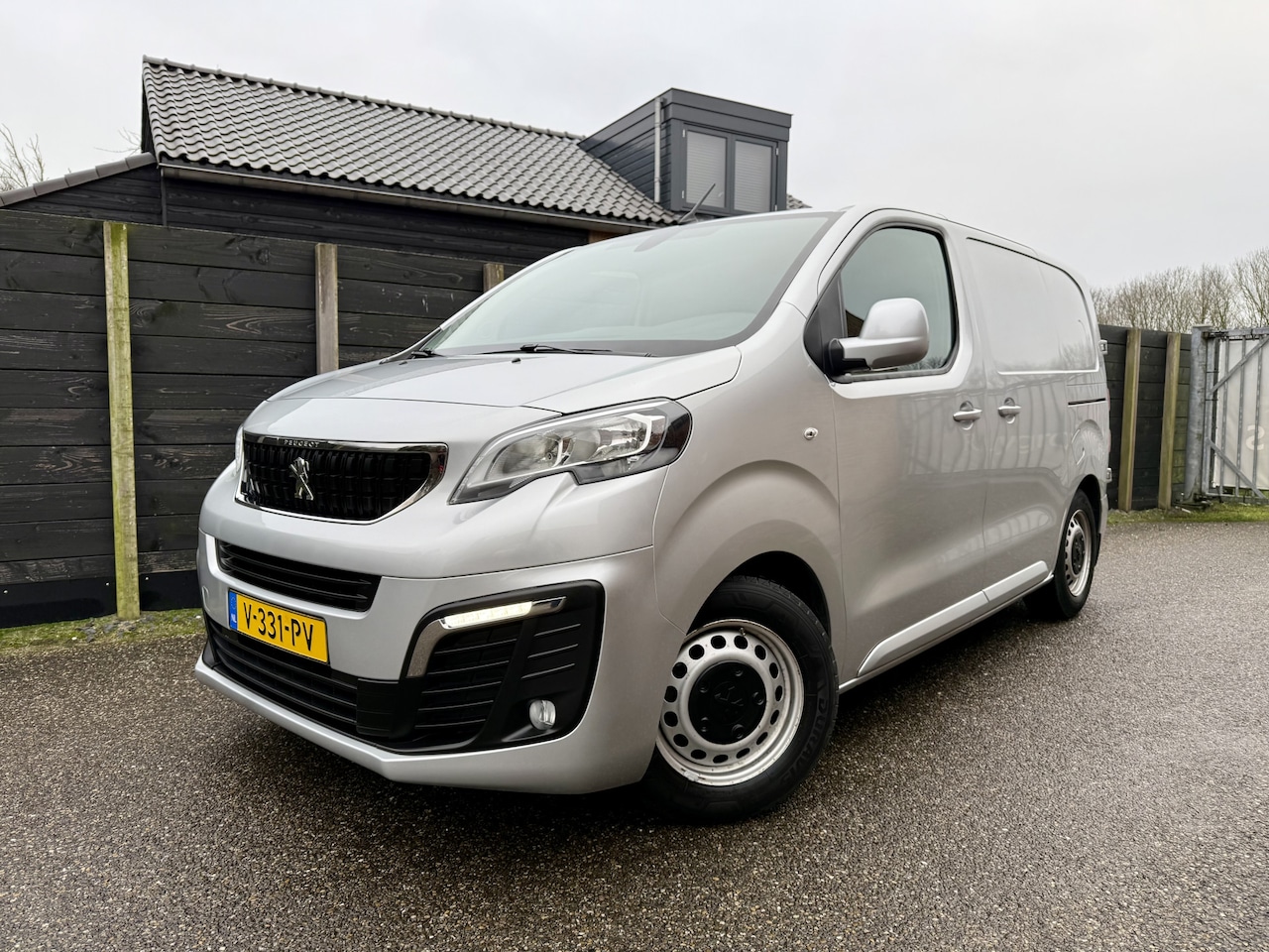 Peugeot Expert - 226C 1.6 BlueHDI 95 Premium 2x schuifdeur - AutoWereld.nl