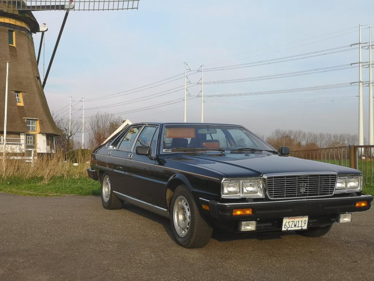 Maserati Quattroporte - 4.9 V8 fijne uitstraling - AutoWereld.nl