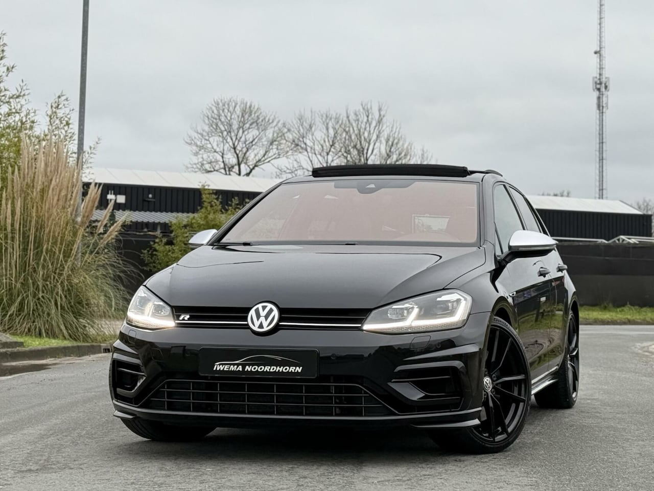 Volkswagen Golf - 2.0 TSI 4Motion R Facelift Panoramadak|Camera|Dynaudio|AppleCarplay|LED|ACC|Virtual cockpi - AutoWereld.nl