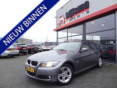 BMW 3-serie Touring - 318i Luxury Line | NL-AUTO | NAVI | TREKHAAK | CRUISE | LMV |