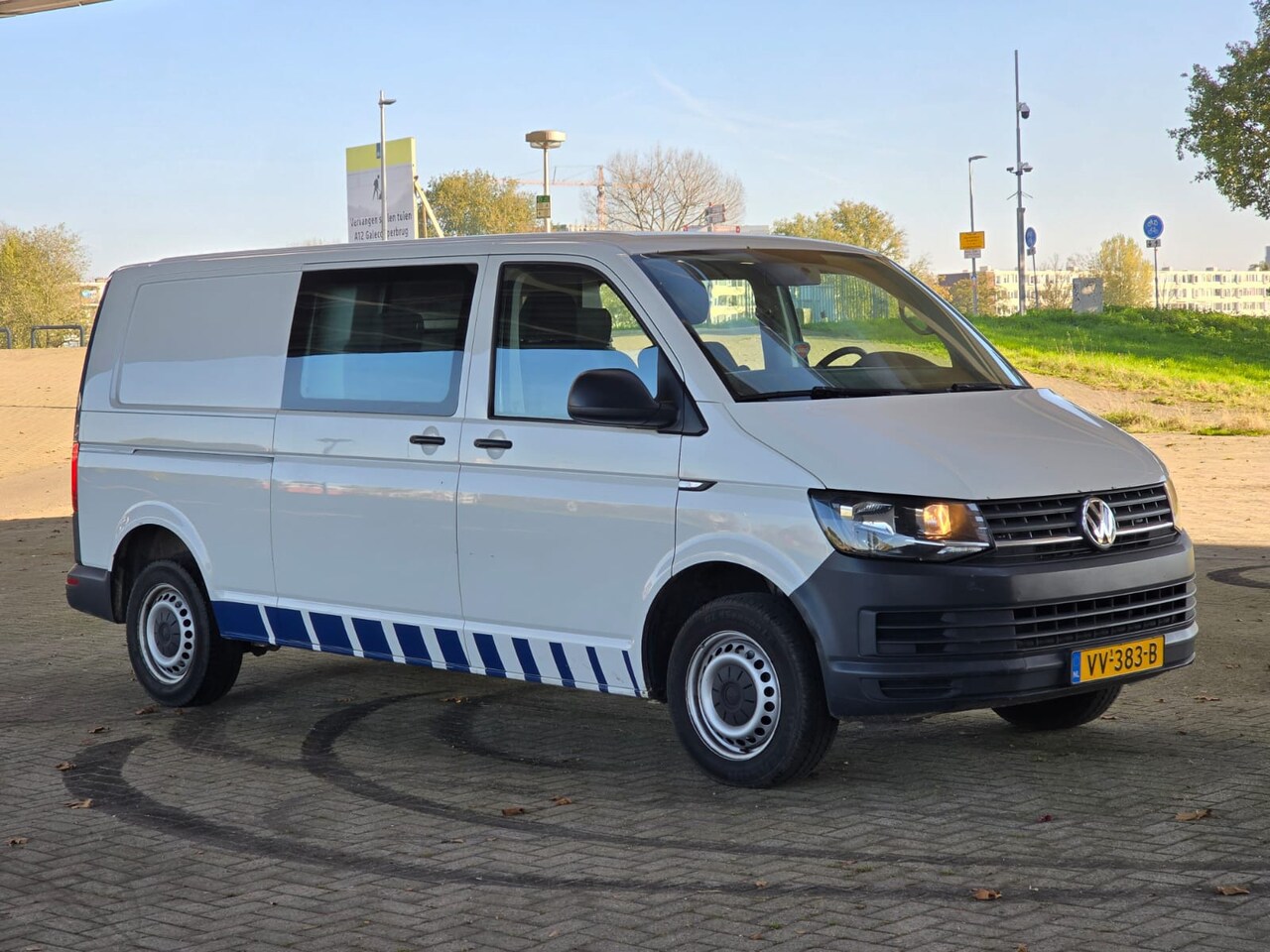 Volkswagen Transporter - 2.0 TDI L2H1 Trendline Dubbel Cabine EU5 AC - AutoWereld.nl