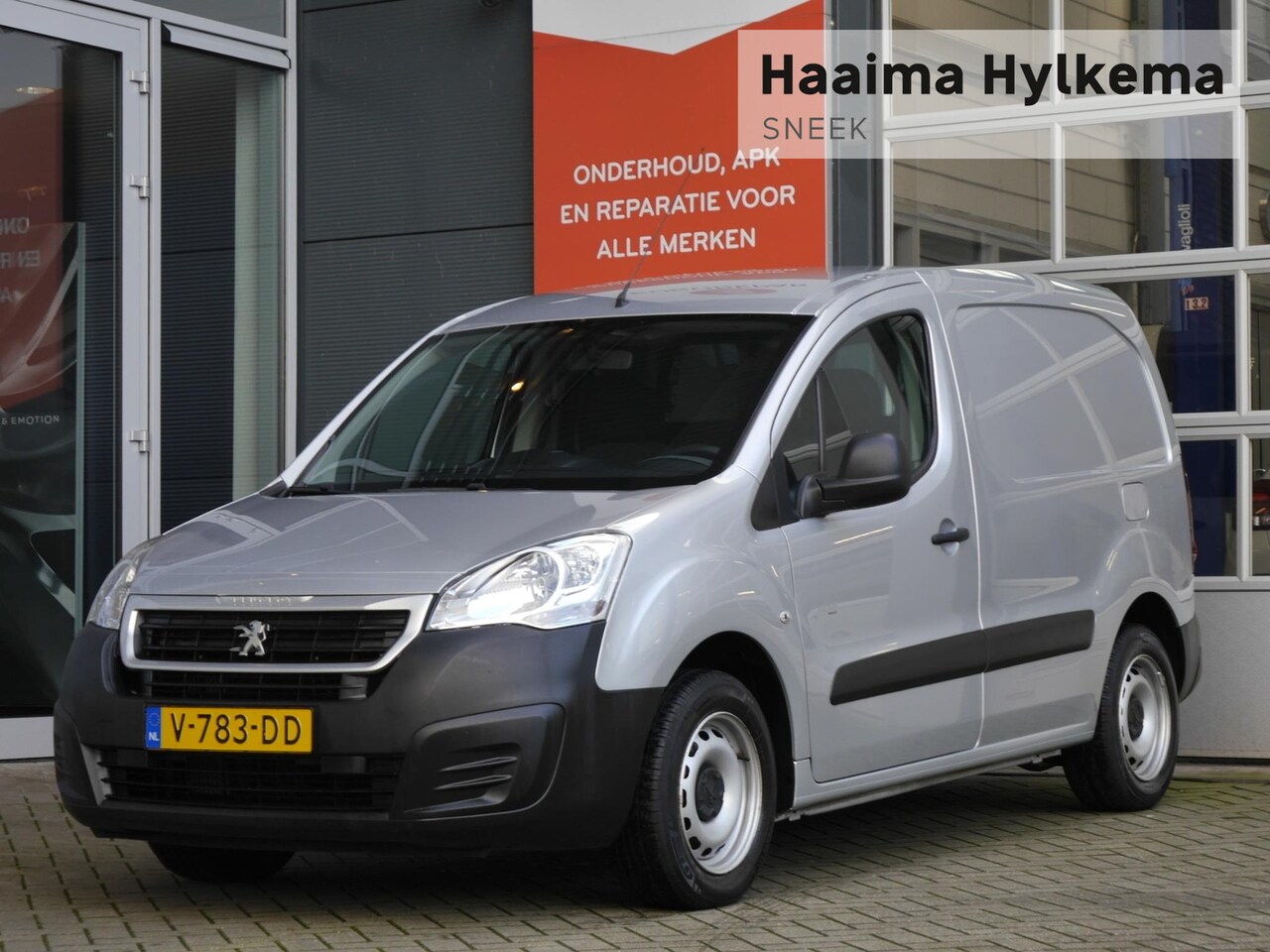 Peugeot Partner - 120 1.6 BlueHDi 100 L1 XR | Weinig km's | Elektrische ramen | Dealer onderhouden | Achterd - AutoWereld.nl