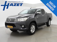 Toyota HiLux - 2.4 D-4D-F 4X4 XTRA CAB PROFESSIONAL + 3500 KG TREKHAAK / CAMERA / NAVIGATIE