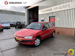 Peugeot 106 - 1.1 XR Geinig voor weinig