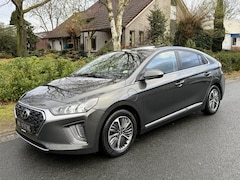 Hyundai IONIQ - 1.6 GDi PHEV Automaat•Schuifdak•Navi