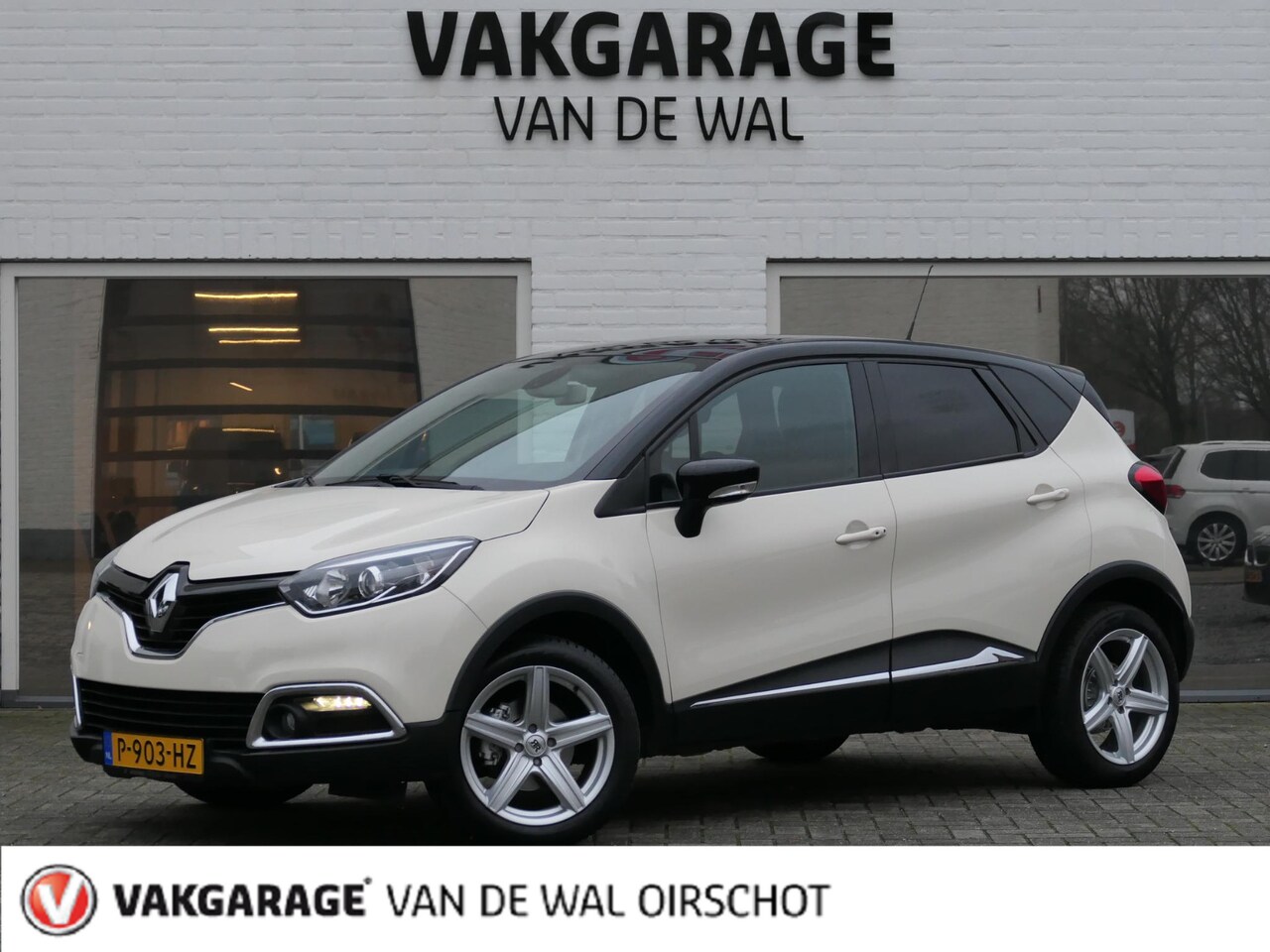 Renault Captur - 1.2 TCe Dynamique | Automaat | Navigatie | Half leder | Keyless Entry | Climate Control | - AutoWereld.nl