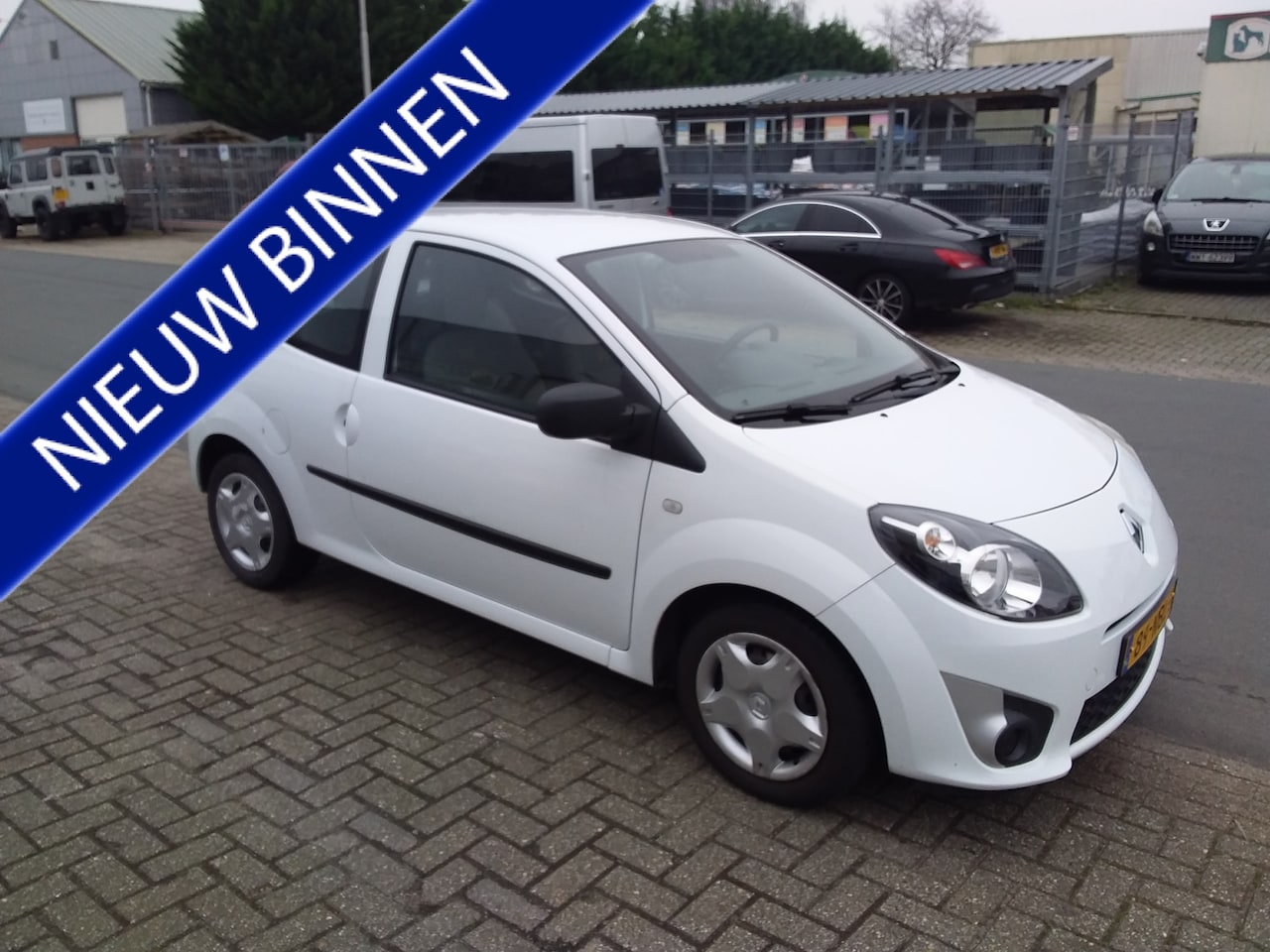 Renault Twingo - 1.2-16V Authentique 1.2-16V Authentique - AutoWereld.nl