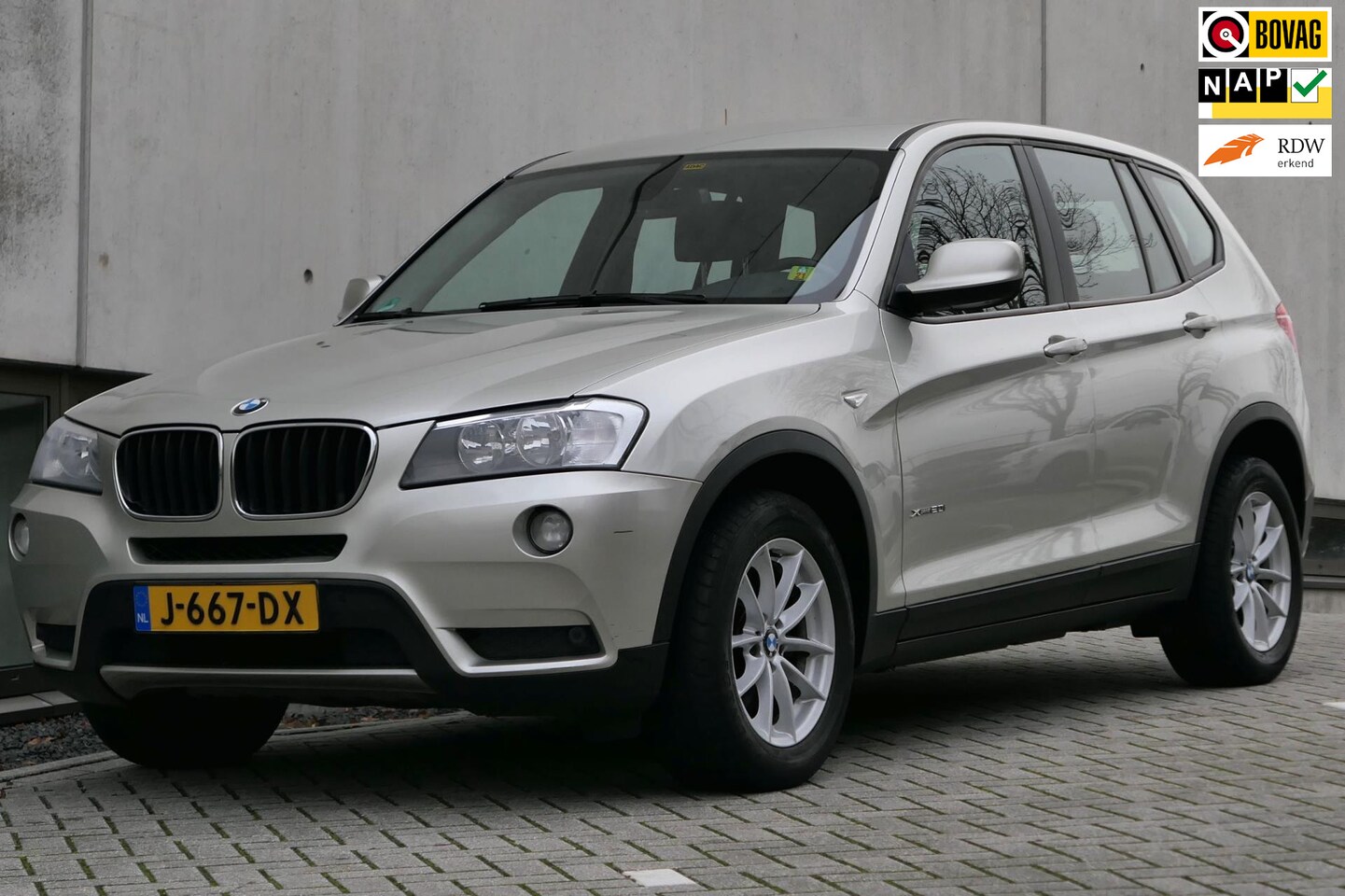 BMW X3 - XDrive20i Clima Cruise Parkeersensoren Stoelverwarming - AutoWereld.nl