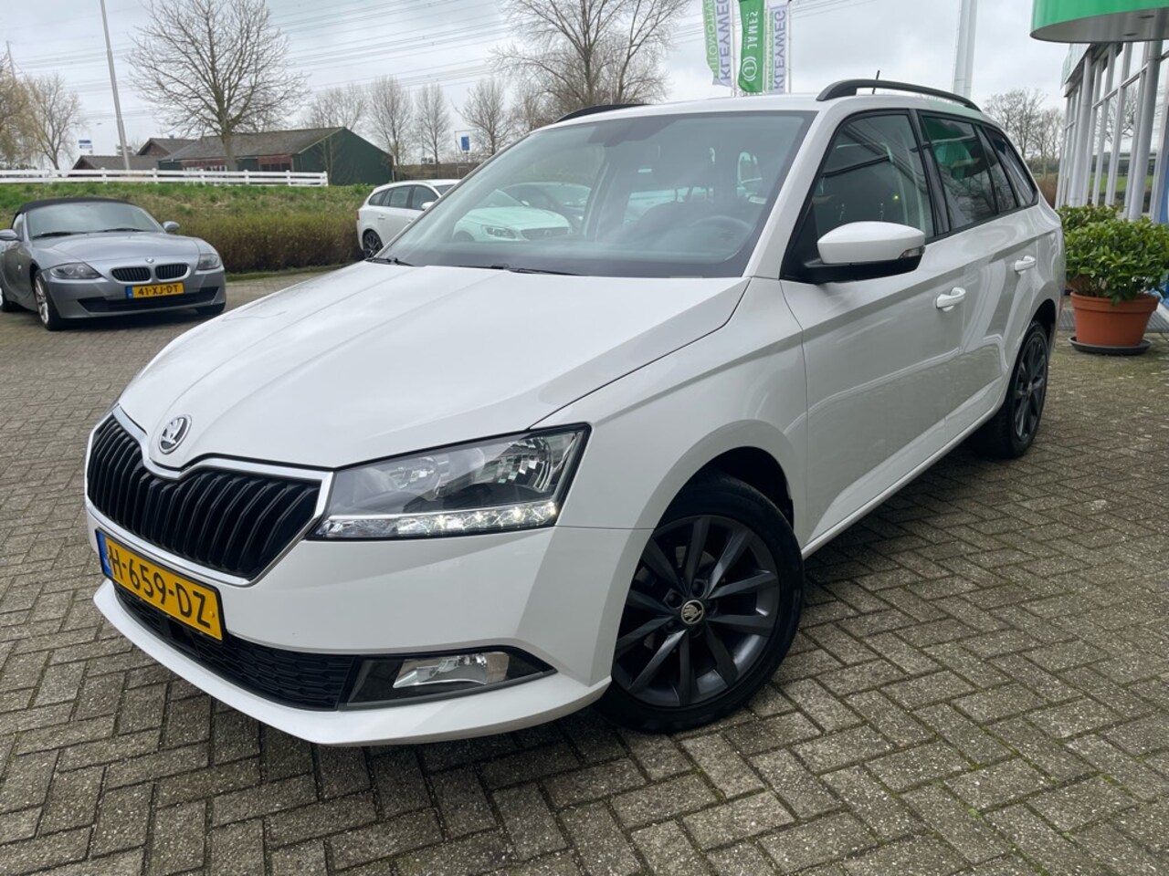 Skoda Fabia Combi - 1.0 TSI Bus. Edition, Carplay, Nav, Stoelverwarming, PDC - AutoWereld.nl