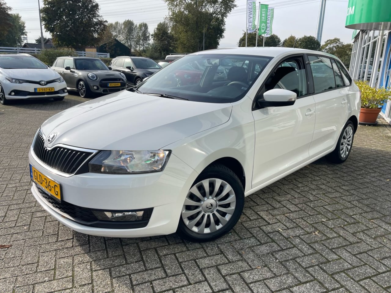 Skoda Rapid Spaceback - 1.0 TSI Grt Clever - AutoWereld.nl