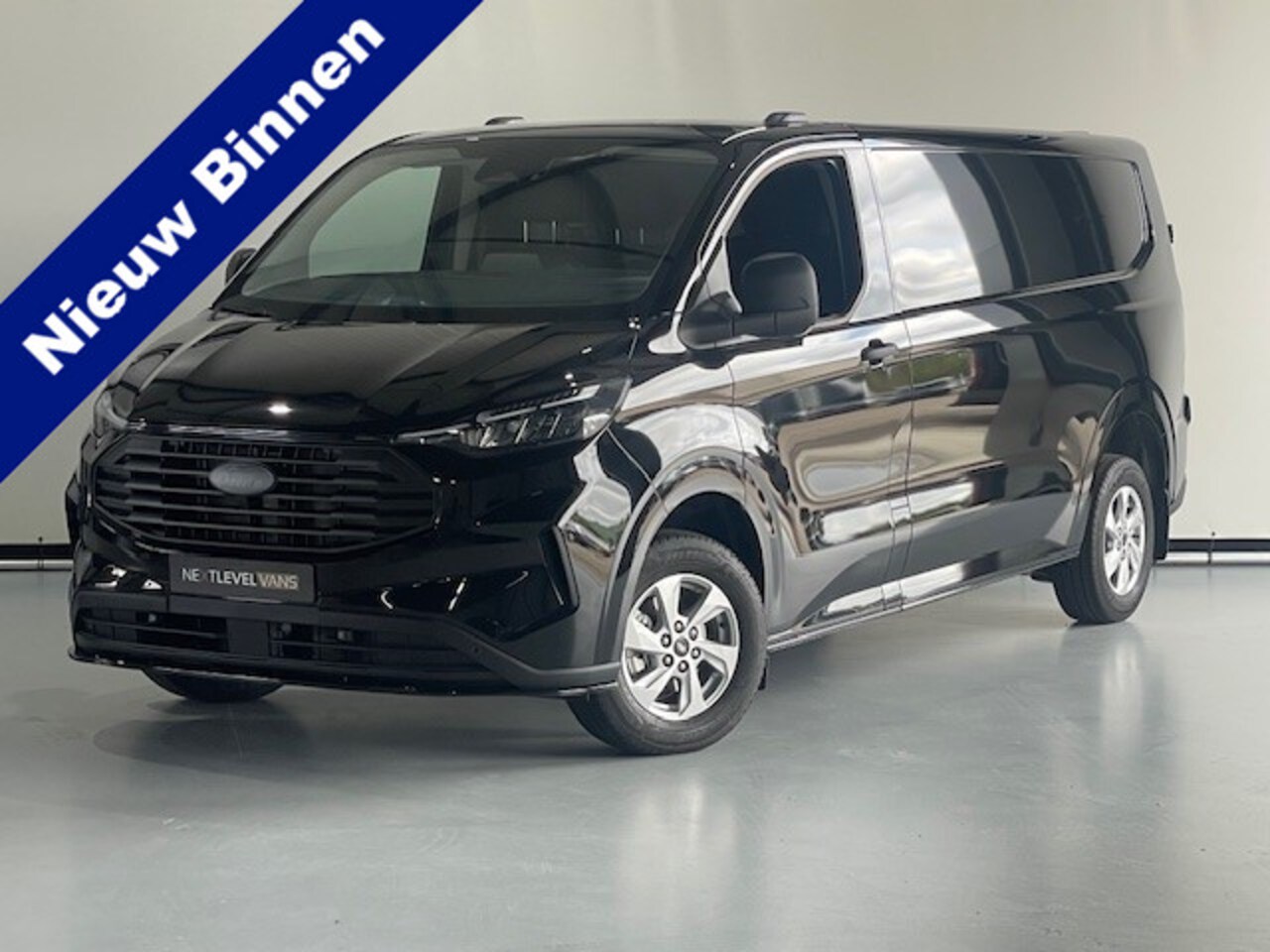 Ford Transit Custom - 320 2.0 TDCI L2H1 136PK Camera / Apple Carplay - AutoWereld.nl