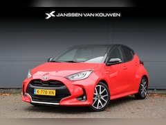 Toyota Yaris - 1.5 Hybrid Launch Edition Automaat / Navigatie / Camera /