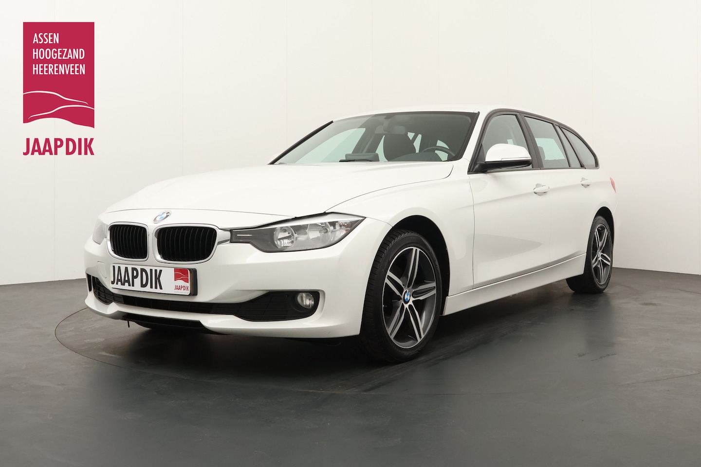 BMW 3-serie Touring - BWJ 2014 318d 150 PK Business Last Minute Edition TREKHAAK / LEDER / NAVI / CLIMA / CRUISE - AutoWereld.nl